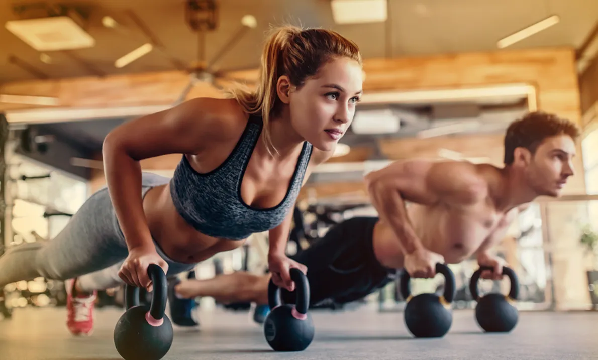 10 TIPS TO STAY FOCUSED WHILE WORKING OUT AT THE GYM